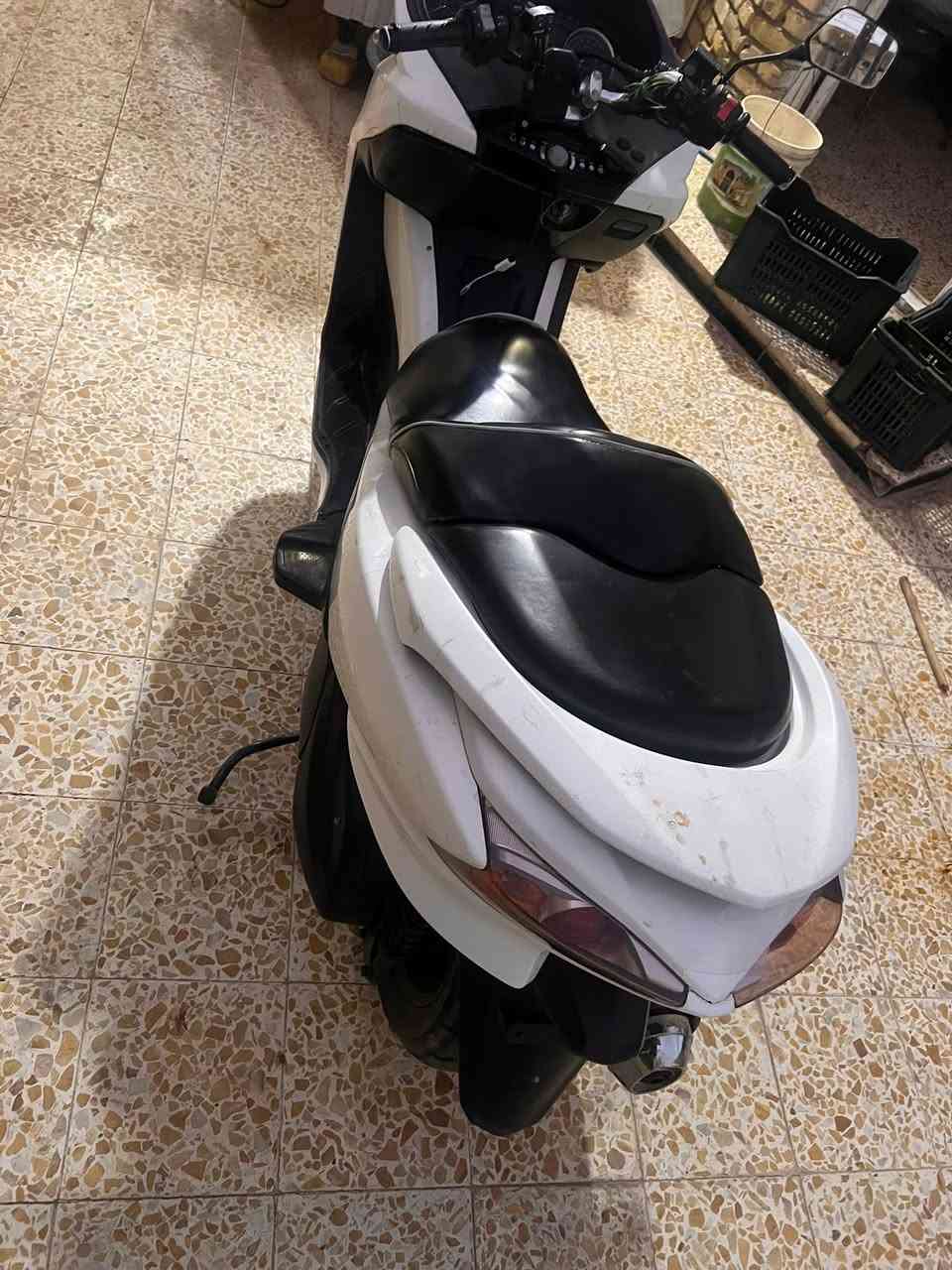 فورزة 010 فول مواصفات امبثري حساسات نضام S7 ونضام سبورت دراجه مكينه مكفوله بس كفراتها تعبانه شوي وعوزها تلحيضات بسيطه سعرها 1400 وبيها مجال خاص مفتوح وهذا رقمي ***********
