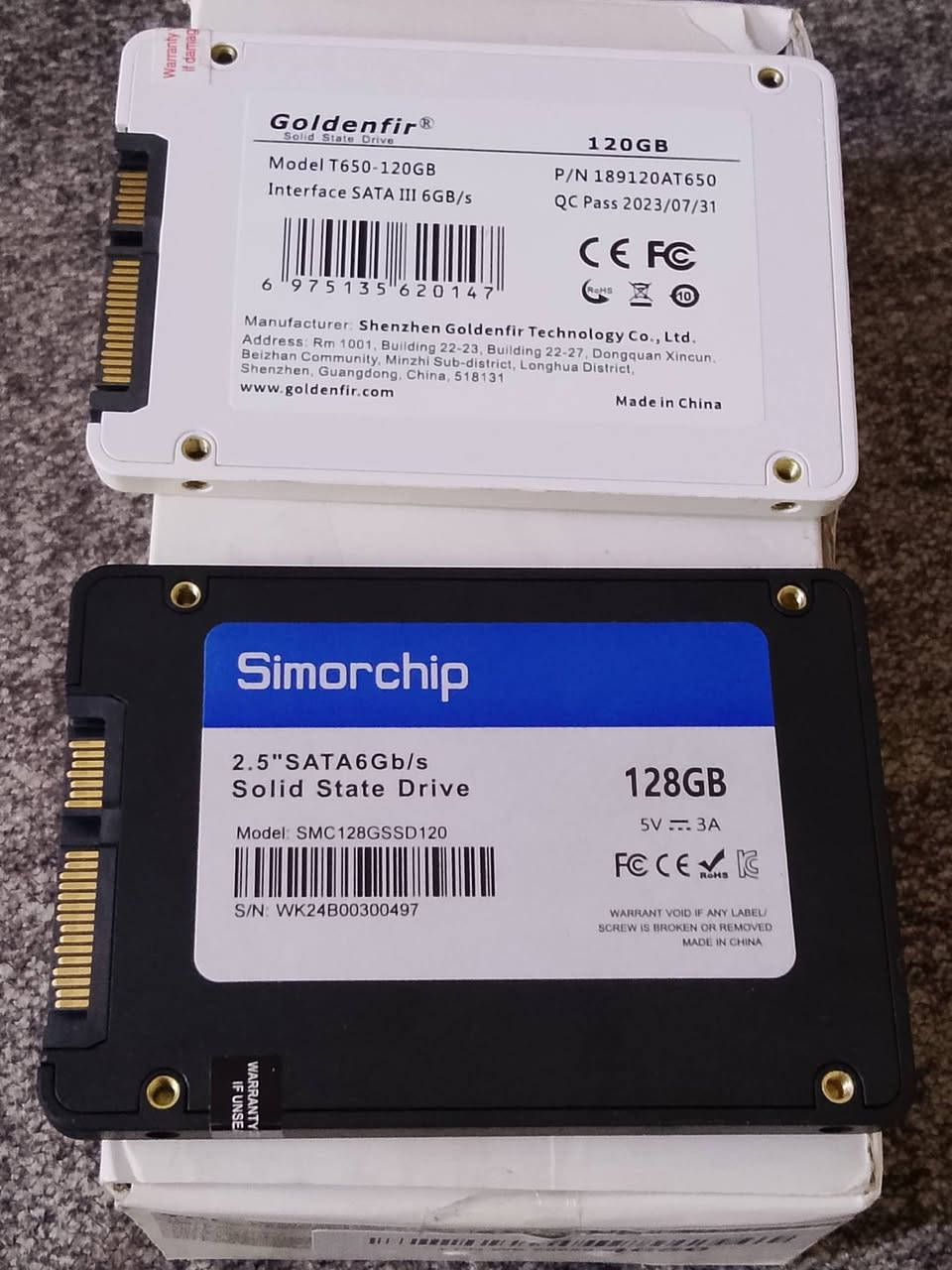 السلام عليكم 
رام لابتوب DDR3.  8G
رام لابتوب DDR3.  4G
رام لابتوب DDR3.  2G
هارد لابتوب SSD. 128G
هارد لابتوب SSD. 120G
كل واحد وسعره
مكاني بعقوبة التحرير


**إذا كنت صاحب هذا الإعلان وتريد حذفه لأي سبب، رجاءا أرسل رسالة إلى الدعم الفني**