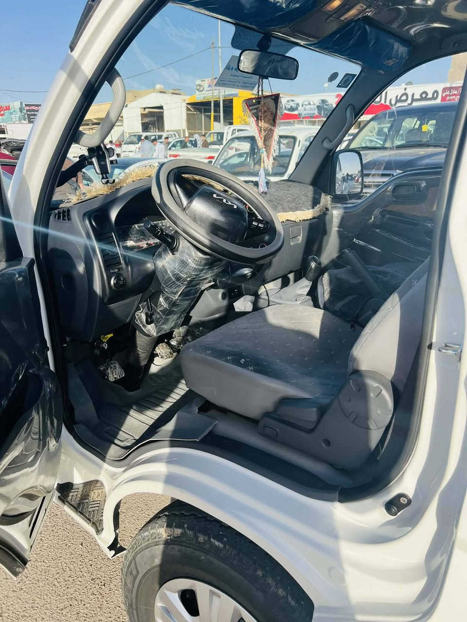 السلام عليكم ورحمه الله وبركاته كيه حمل موديل 25 كفاله عامه السياره جديده بمعنا  الكلمه رقم بغداد نكليزي مدوشمه كامله محوضه جاهزه عل اخر حبايه ماشيه 6الف جديده بسمي وتحويل مباشر للبيع او المراوس بموديل قديم من 14لحد ال24 كامله السياره سبايدر دعاميه خلفيه ام الشاره جاهز مجهزه للستفسار اتصال ***********
