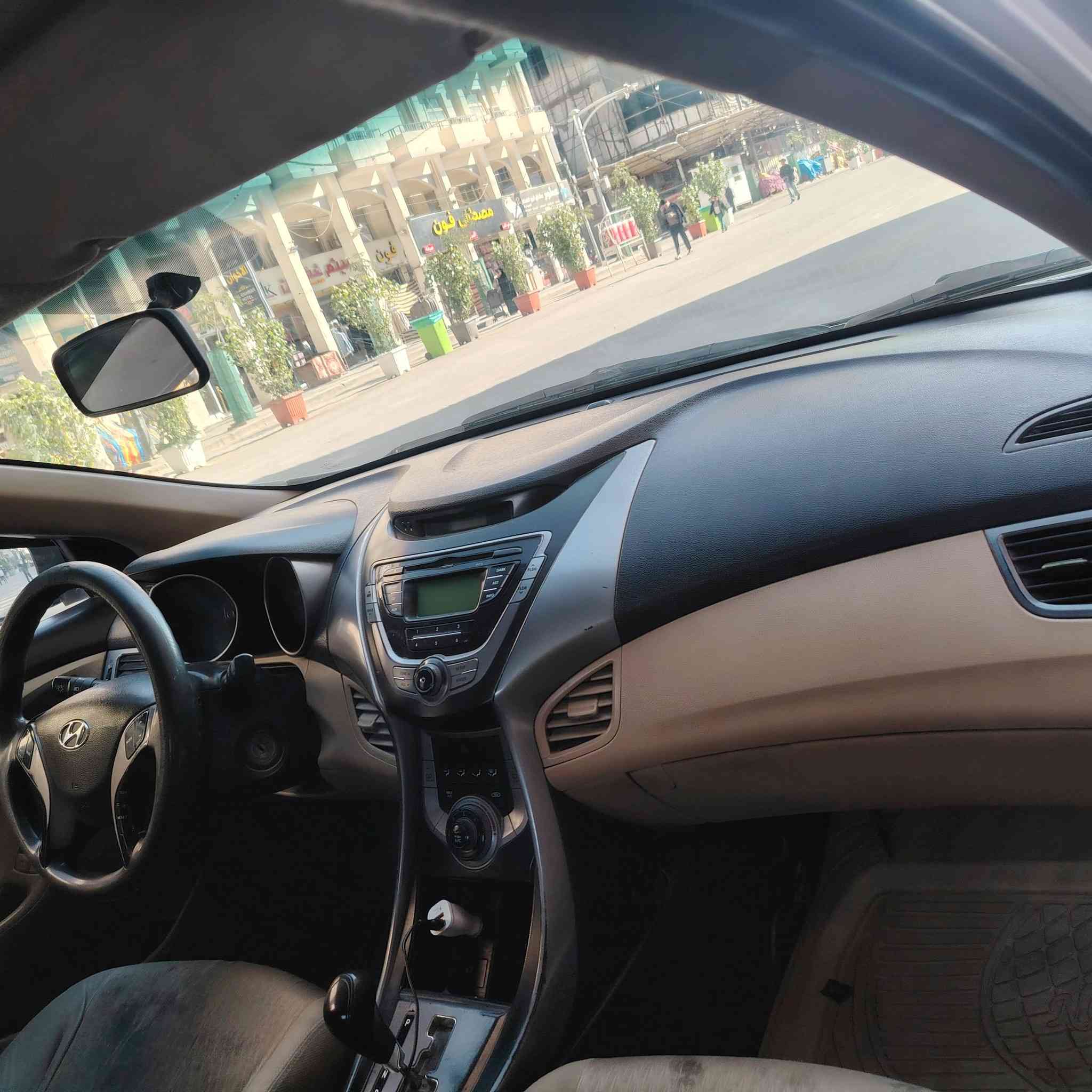 محرك 1800 دوش
رقم دهوك دولي بأسمي سنوية لل2029
السونار مرفق مع الصور البنيد طاير مو حادث بالسيارة
كفالة تامة محرك والكير وشاصي ودواخل 
السعر ٩٧ ورقة وبيها مجال 
متوفر واتساب واتصال  ***********
                    ***********.
السيارة في كربلاء المقدسة.
