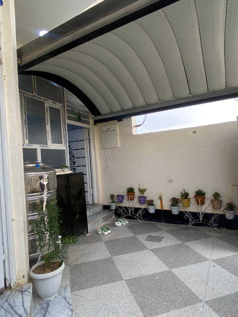 🔹 للبيع دار سكن طابق ونص
📍 الموقع: أم هليل الأولى
📐 المساحة: 200 متر
🛣 على شارع بعرض 20 متر
🏫 قريب من المدرسة الجديدة
💰 مطلوب اسكان: 64 مليون
💵 السعر : 90
✍️ والباقي بيه مجال
📞 للاستفسار والتواصل:
***********
