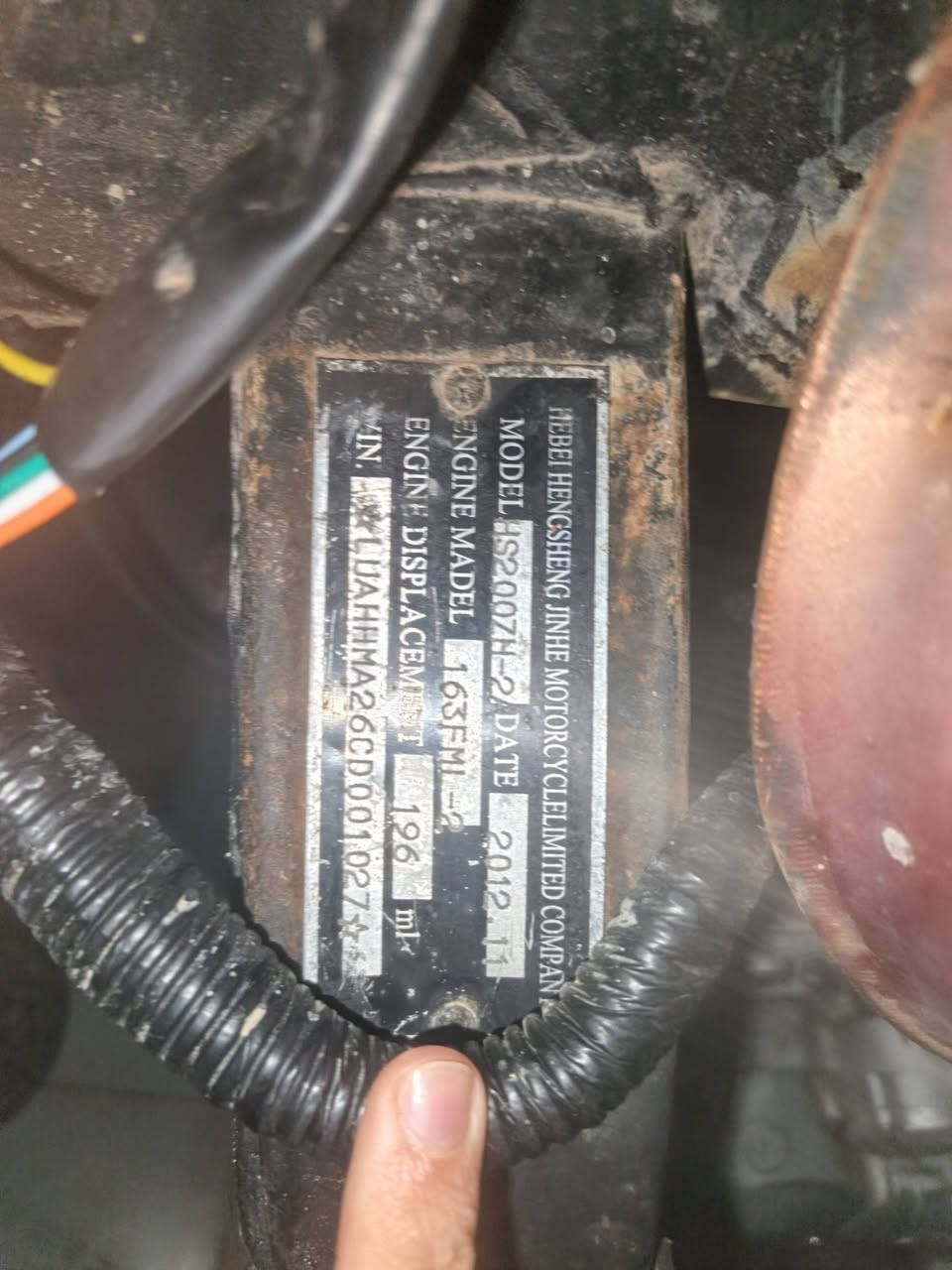 سلام عليكم ستوته للبيع ليفان مديل 12 أوراق أصولي ستوته توه معمره مكينه مجفته كلش حلوا ستوته كلشي جديد بيه تايرات جدد سعر 850 مكاني بصره كرمت علي أبو صخير شراي بيه خير ويدلل رقمي ***********بيه واتساب
