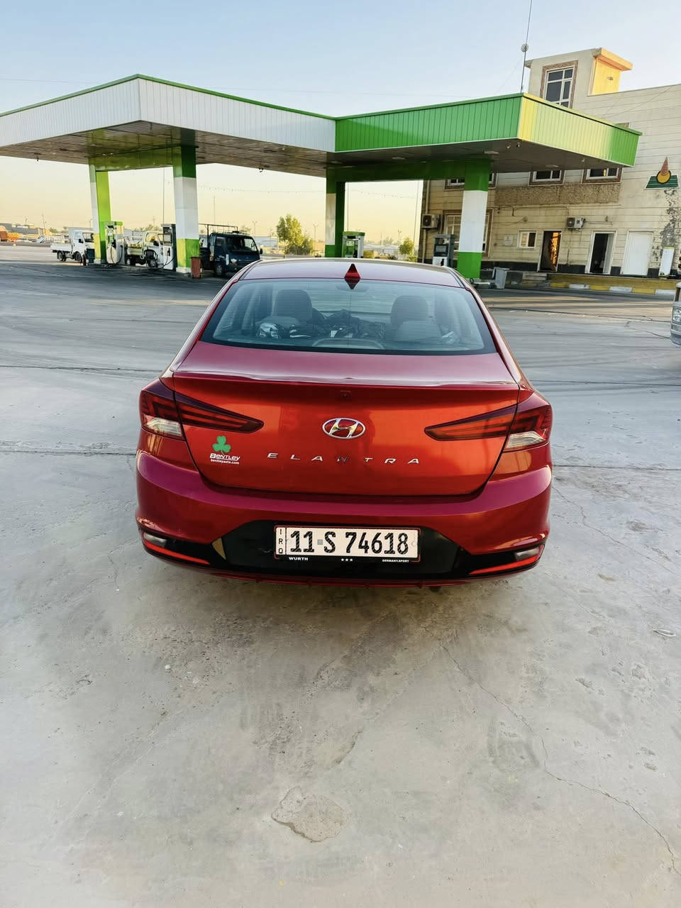 النترا 20 مكفولة ما بيها قطرة صبغ كير اي تي مكينة صدر كلشي بلادي شركة .  شاشة كامرة دوارة سياقة ذاتية تحكم ستيرن حساسات امري رادار امامي جانبي تدفئة تبريد مود درايف  144 وبيها مجال 
مكان بغداد المحمودية
***********
