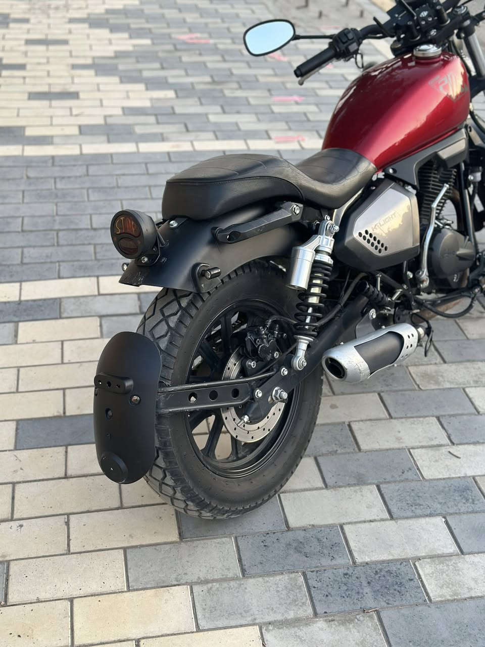 السلام عليكم
Keeway K Light 202 دراجة

دراجة رقم بغداد رقم انكليزي سنوية بااسمي كبل تتحول

الدراجة اخت الجديدة ماشية 12الف وقابل للزيادة

دراجة ماشاء الله كلش نظيفة

بيها ملاحظات بسيطة بااخر صورتين والدبل الامامي يحتاج تجفيت الدراجة غير هذني كلشي مابيها 

السعر 2850 مليونين وثمن مية وخمسين


**إذا كنت صاحب هذا الإعلان وتريد حذفه لأي سبب، رجاءا أرسل رسالة إلى الدعم الفني**