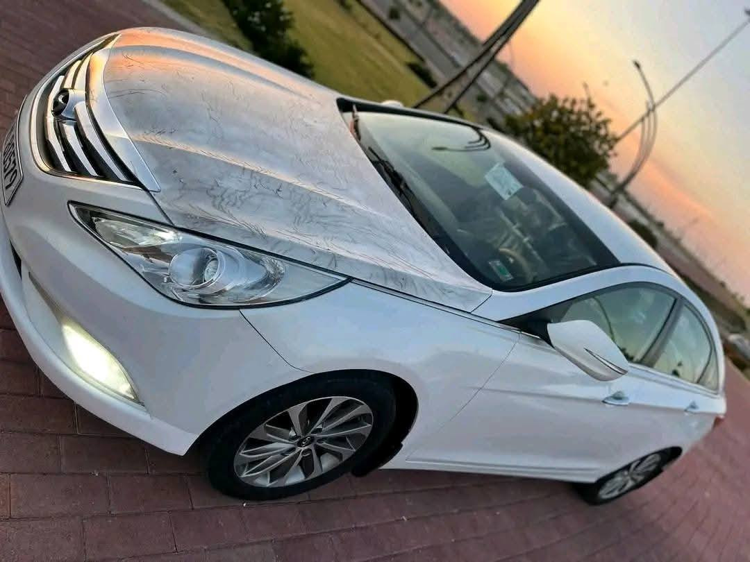 سلام عليكم 

سوناتا 2014 خليجي
الشركه العامة لسيارات 
مكفولة من صبغ وتبديل كفالة عامة 
مكينة 2400 دوش 
مواصفات 
ويل كروم
اشاير بل مري 
مري شفط تحكم ستيرن
عداد ليزري كشن كهرباء 
قطعتين تبريد 
كتلوكات شركه سويجات شركه سياره سيارة جديده بيها حالوب بسيط استخدام شخصي فقط 

السعر :: اطلبه بالتعليقات يصلك خاص 📩✅✅

رقم صاحب السيارة ***********

تابع الصفحه تفيدكم 🤩✅😍✅
