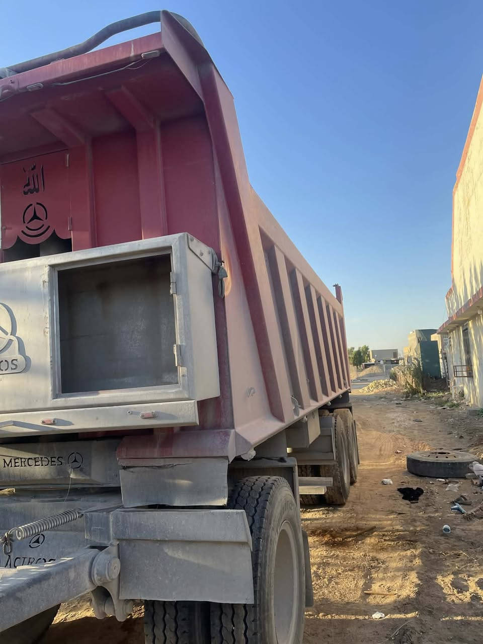 للبيع مقطوره طول سبعه وربع شغل بغداد شاصي مكفول ونج سكس ونص تخم تاير جاهزه للعمل خفيفه مال كبان شاصي 14مكان بابل استفسار *********** السعر 165 ورقه
