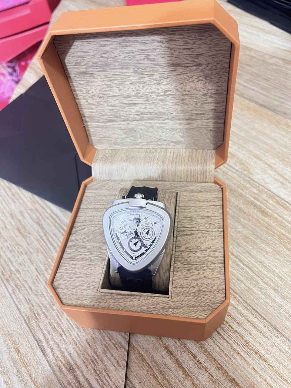 ساعه ثكيلها ومختمه من كل مكان سناتر شغاله سعر 30


**إذا كنت صاحب هذا الإعلان وتريد حذفه لأي سبب، رجاءا أرسل رسالة إلى الدعم الفني**