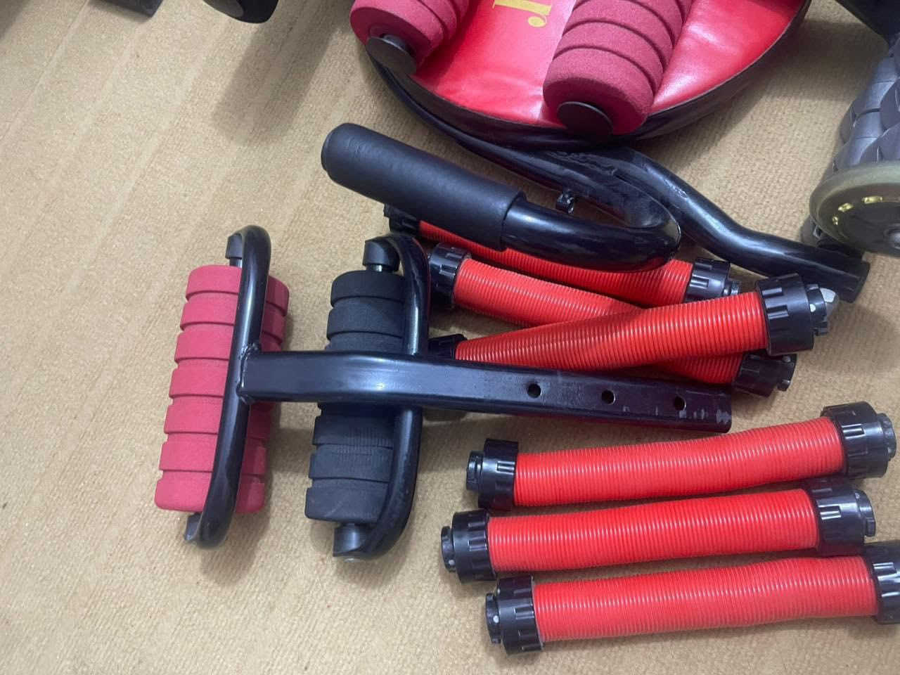 أجهزه رياضيه تشمل:بايسكل ماركة اوبتكال وجهاز دودو سليمر للتنحيف مما موضح وأي استفسار يرجى مراسلة الصفحه 
محافظة النجف


**إذا كنت صاحب هذا الإعلان وتريد حذفه لأي سبب، رجاءا أرسل رسالة إلى الدعم الفني**