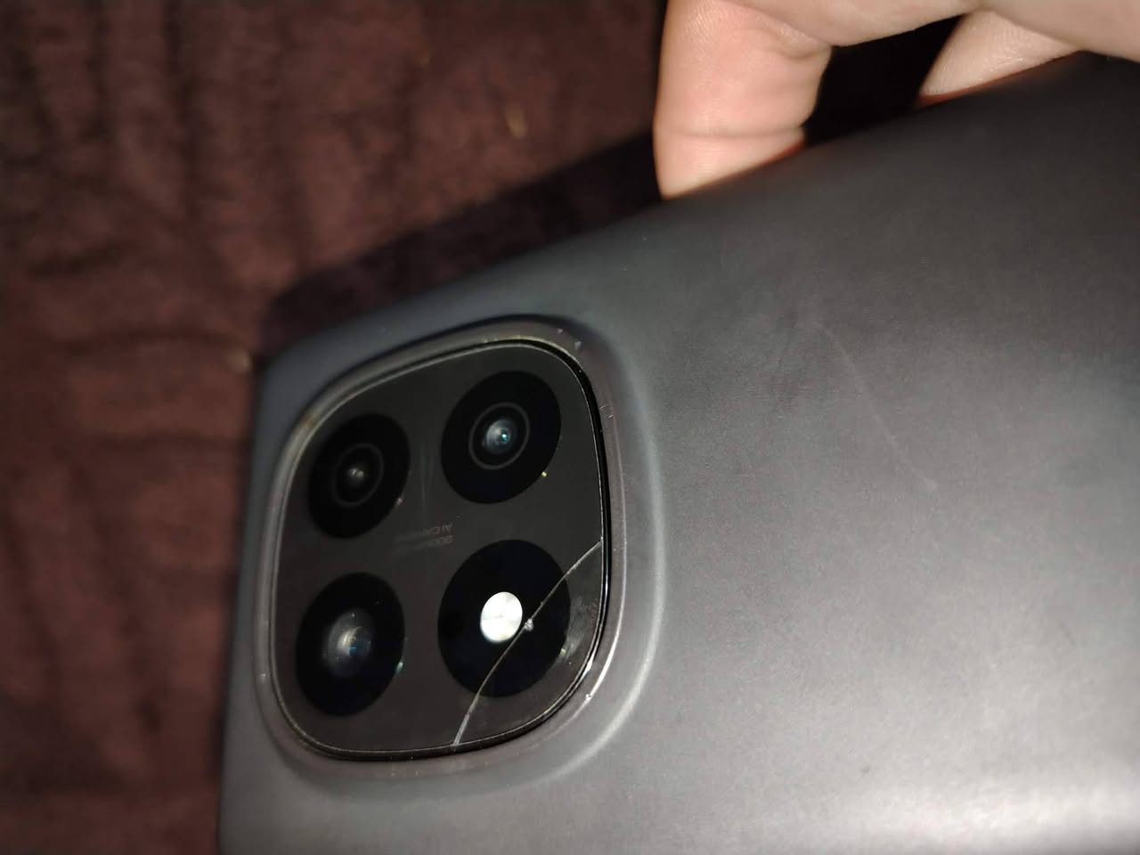 🔴 للبيع | Redmi Note 14 Pro Plus 🔴
📱 ريدمي نوت 14 برو بلس – جهاز غني عن التعريف
✅ الحالة: نظيف جدًا
⚙️ المواصفات:
⚡ شحن سريع 120 واط
🔋 بطارية 5110 ملي أمبير
📸 كاميرا 200 ميكا بكسل
🎥 تصوير 4K / 30 إطار بالثانية
🧠 معالج Snapdragon 7s Gen 3
💾 رام يصل إلى 24GB
📦 تخزين يصل إلى 512GB
📺 شاشة 120 هرتز
☀️ سطوع يصل إلى 3000 شمعة
🌊 مقاوم للماء والغبار IP68
📶 يدعم الجيل الخامس 5G
📲 يدعم الشريحة الإلكترونية eSIM
🔁 دبل سيم كارت
🔊 سماعات ستيريو
🎨 اللون: أسود
📝 ملاحظة مهمة:
يوجد فطر صغير جدًا في زجاج كاميرا الخلفية
❗ لا يؤثر على الكاميرا نهائيًا
💰 السعر: 300 ألف دينار (قابل للتفاوض)
📲 للاستفسار والتواصل واتساب
📞 ***********
