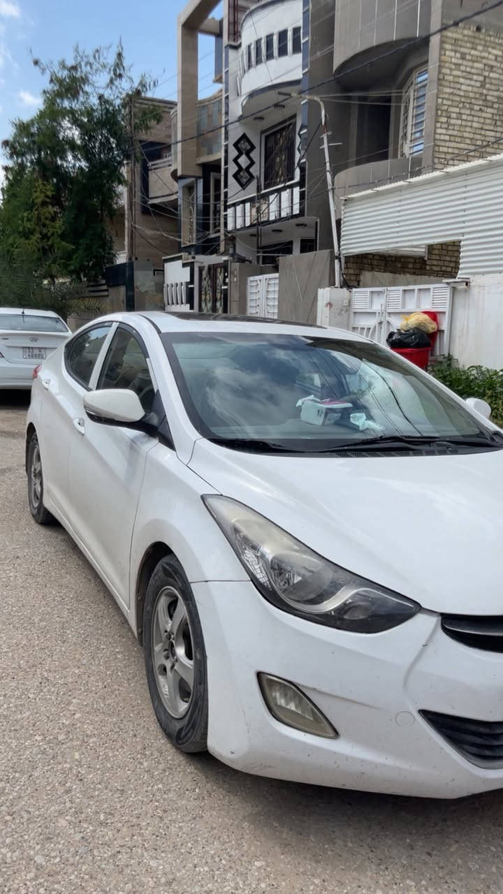 السلام عليكم 

النترا 2013 خليجي GLS
معروفه مواصفاتها 
محرك 1800 
محرك وكير جدد 
سياره صار بيها حرك بسيط بالبجم ونصبغ 
سياره جاهزه من كير ومحرك وضفيره وكل كهربائياتها جديده لوك 
وبيها صبغ اباب الصدر اثر حادث بسيط 
ابيع حزام 
السعر 87 وبيها مجال
العنوان / بغداد / جكوك 
رقم الهاتف / ***********
