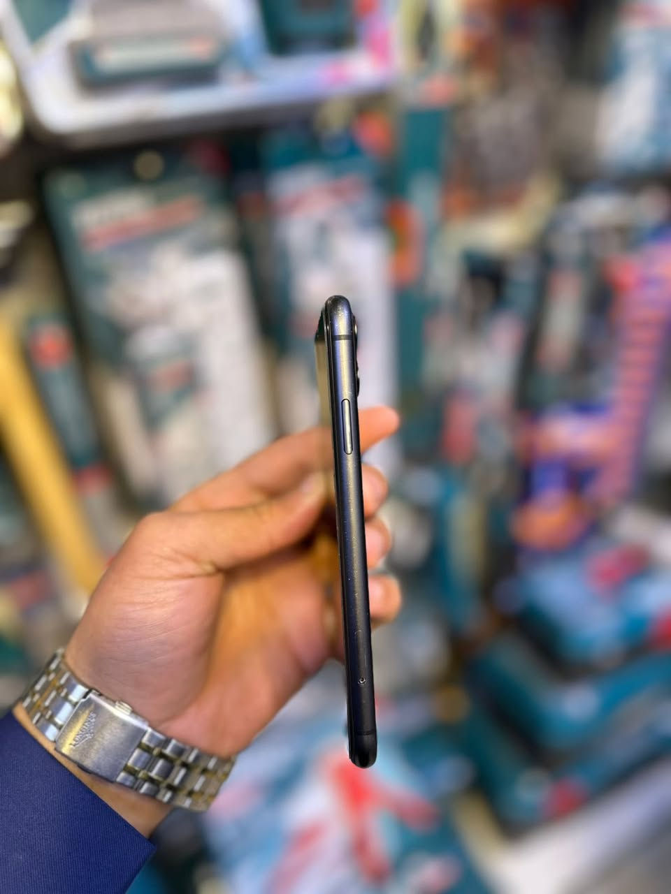 السلام عليكم
أيفون 11 عادي بلادي ذاكره 64 البطاريه 74 

السعر  200 ألف 

العنوان : بغداد _شعله _الخطيب الطابو 

رقم هاتف : ***********

بيع مستعجل
