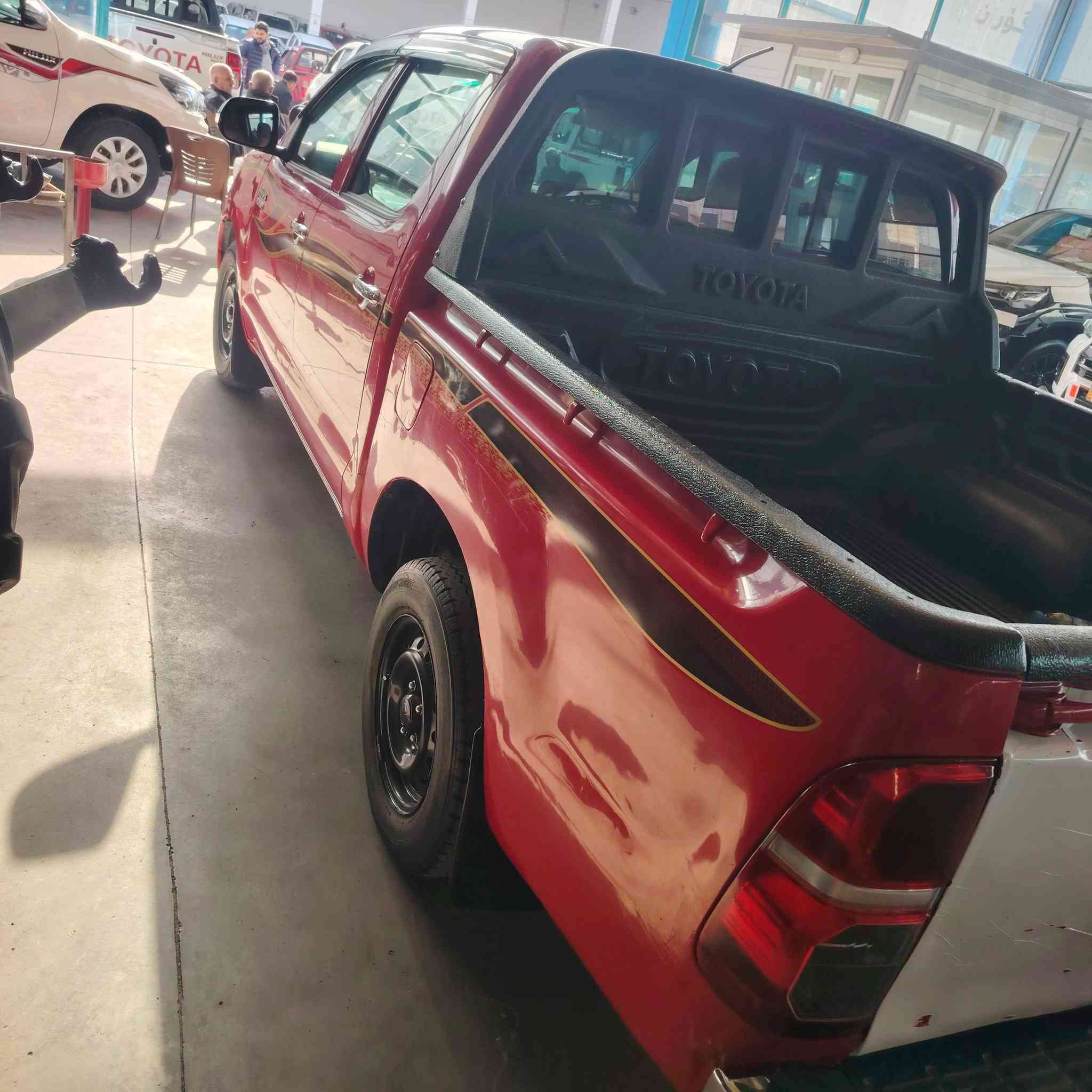 ٢٠١٤ رقم أربيل سنويه جديده مكفوله من الصبق  سياره حلوه مال جناي للبيع ١٧٥ بيها بس بارد ٥ مكانات  الاتصال على *********** مكان السياره أربيل بير داوود اوتساب ***********
