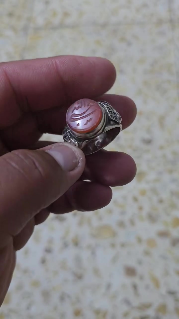 سلام عليكم يماني اصلي صياغة ثقيله قديم الرد على الخاص مكان مدينة الصدر توصيل ماعندي


**إذا كنت صاحب هذا الإعلان وتريد حذفه لأي سبب، رجاءا أرسل رسالة إلى الدعم الفني**