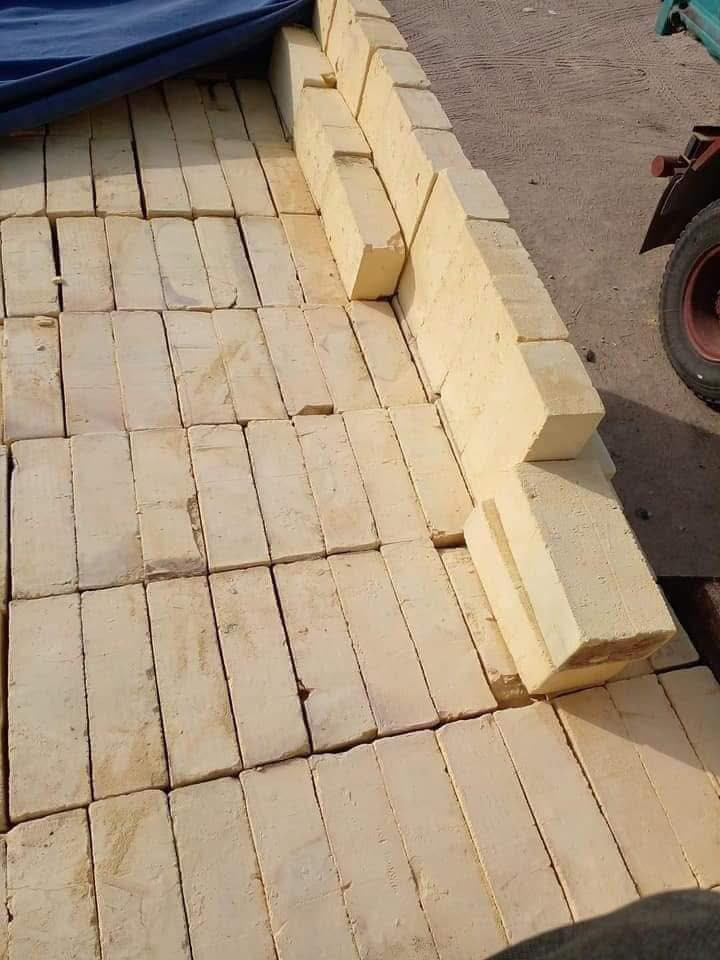 ‭0771 875 0915‬الحجي مصطفى لبيع الطابوق
