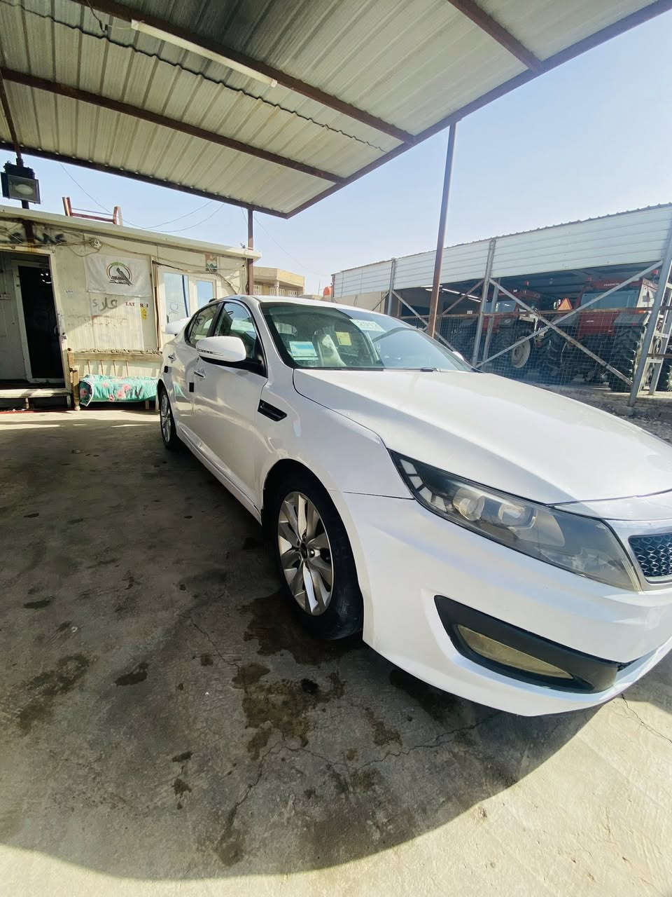 للبيع موديل ٢٠١٢
بيه مكانات صبغ بسيط محرك ٢٤٠٠ 
فول موصفات ما عده الفتحه 
السعر مناسب 
بل خير عله الياخذها 
***********
