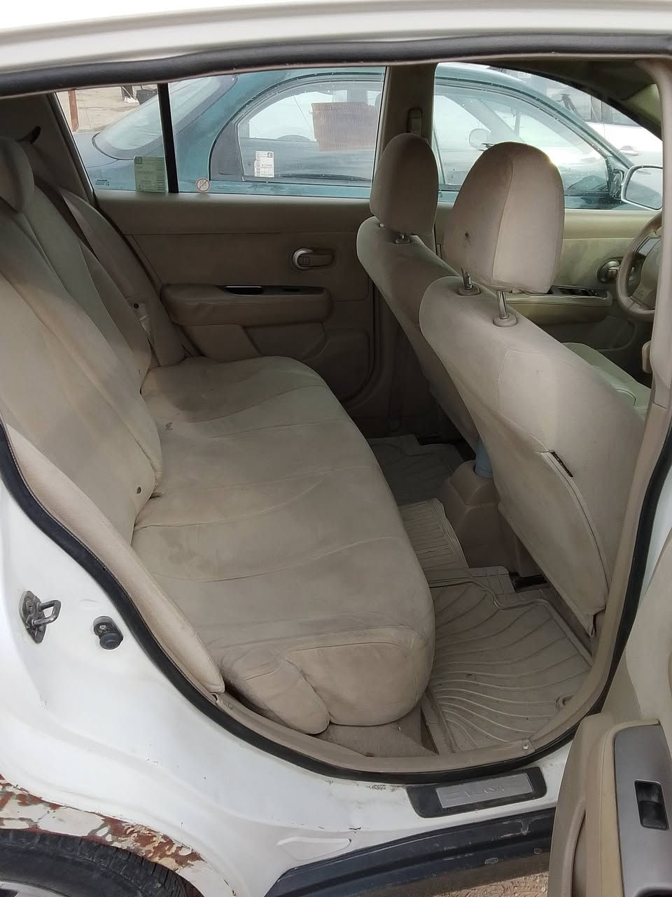 فيرسا 2009 بغداد المحمودية 61وبيها مجال كلش كلش قليل 
***********
***********
