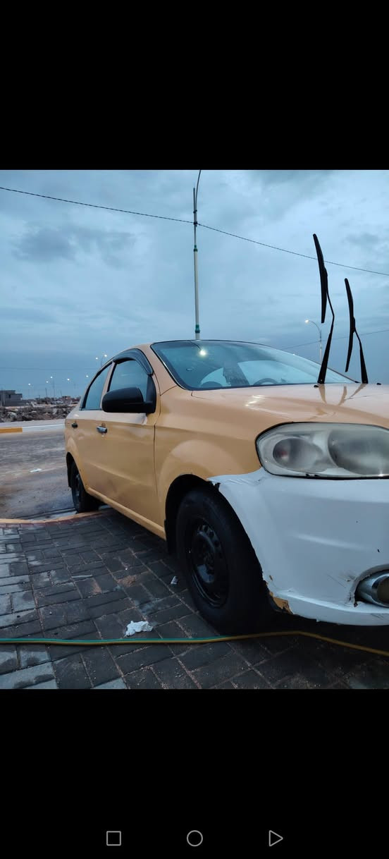 السلام عليكم سياره افيو للبيع موديل 2009 مكفوله من الضربه كير ومكينه شرط تبريد ثلج تدفئه شغاله تخم تاير جديد سياره جاهزه سنويه جديده السعر 45 وبيه مجال ***********
