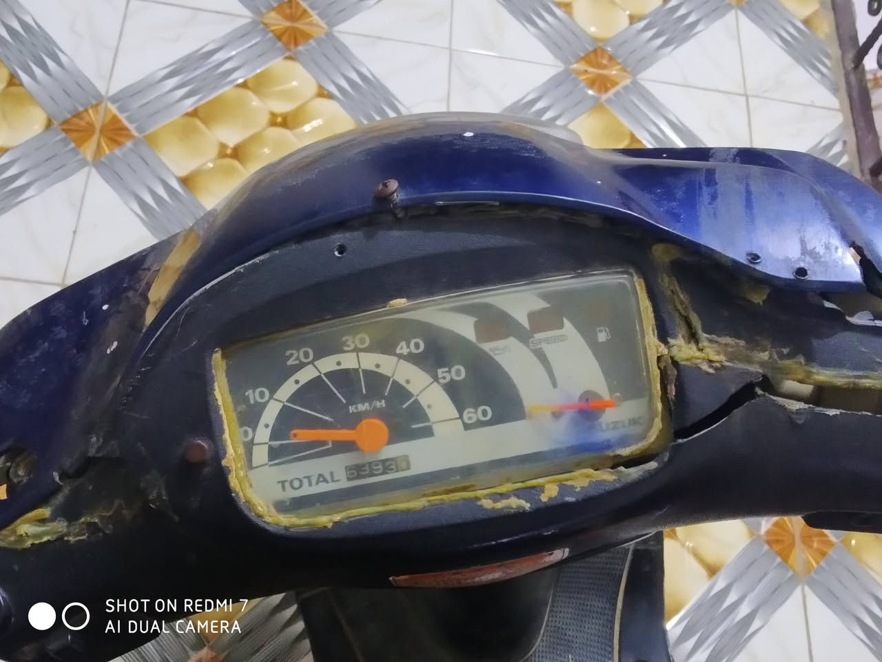 السلام عليكم دراج سوسوكي عطل كايم مكين السعر 100.   وبيها مجال


**إذا كنت صاحب هذا الإعلان وتريد حذفه لأي سبب، رجاءا أرسل رسالة إلى الدعم الفني**