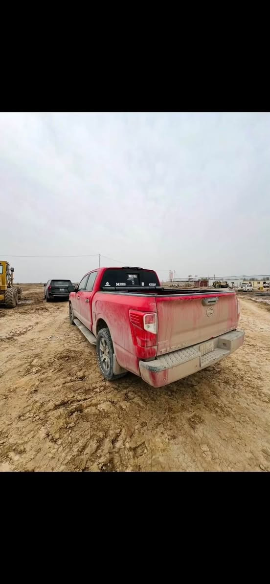 شعندك مراوس ( بيك أب ) نزل فقط مراوس!!!!
اخوان نيسان تيتان 2021  
رقم بغداد الجديد 
كير مكينه نضيفات
صدر جديد صار شهر من شادة 
تايرات جديدات 
سياره حلوه ومرتبه 
مكان السيارة كوت مركز مدينه
للتواصل ***********
