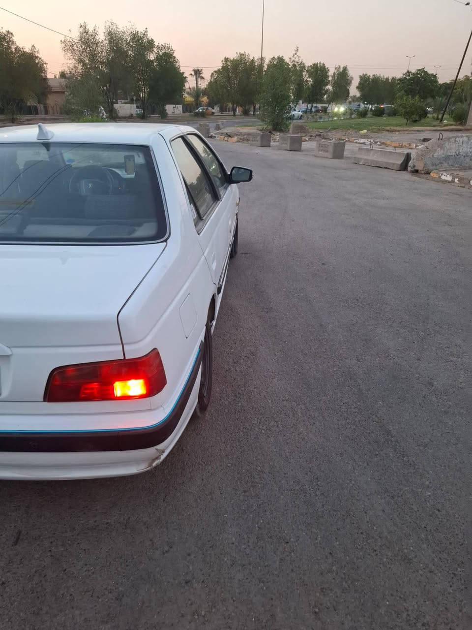 سلام عليكم بارص ٢٠١٨ رقم بابل سنوية جديدة مكينة كير جدد تخم تاير جديد تبريد ثلج السيارة احلاة من الصور بدون ضربة بيهة فقط هلالات صبغ مكاني البياع السعر ٥٥وبهية مجال بصيط الرقم ***********
