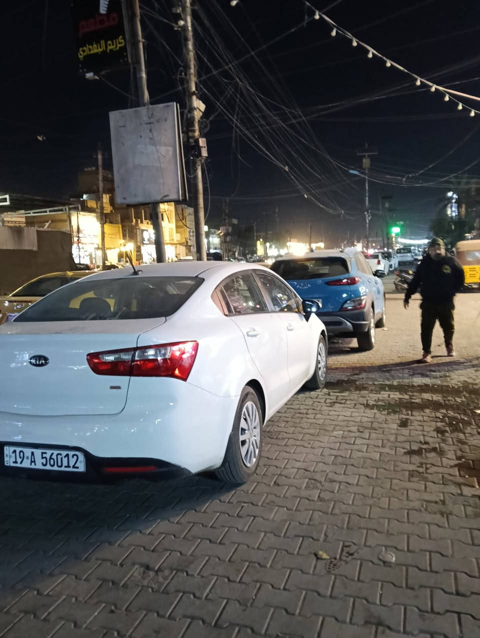 كيا ريو 2015
السياره بيها صبغ بسيط بل باب السايق والجاملخ الخلف السايق السياره مابيها نقص برغي داخل جديد شاشه كير ومحرك نضيفات المكان مدينة ألصدر 
*********** 
السعر 88 بيها مجال
