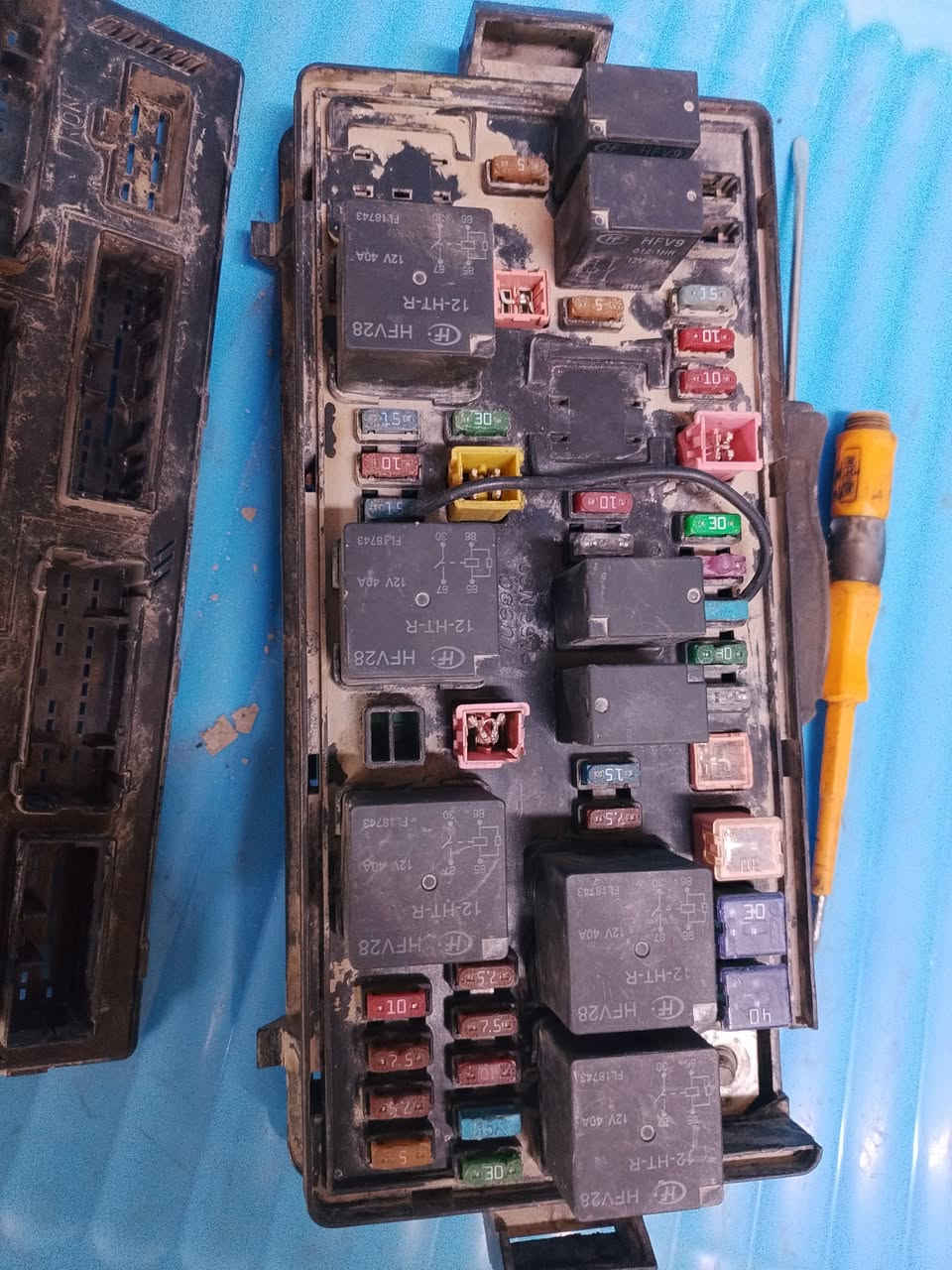 سلام عليكم يوجد معظام قطع غيار سياره صيني مع قطع غيار الكير الوتماتيك والعادي تلفون مع وتساب 
***********
