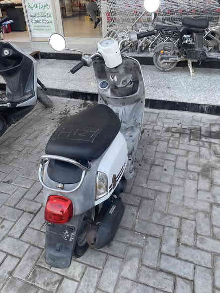 للبيع بوليسي كابريته ما مفتوحه رمبه بعده جديده مختمه ويه مكينه سلف هندر لايت اشاير هورن كله شغال باتري جديد كيجات كلهن شغالات السعر بمليون و٥٠ مكان البصرة المعقل للاتصال ***********
