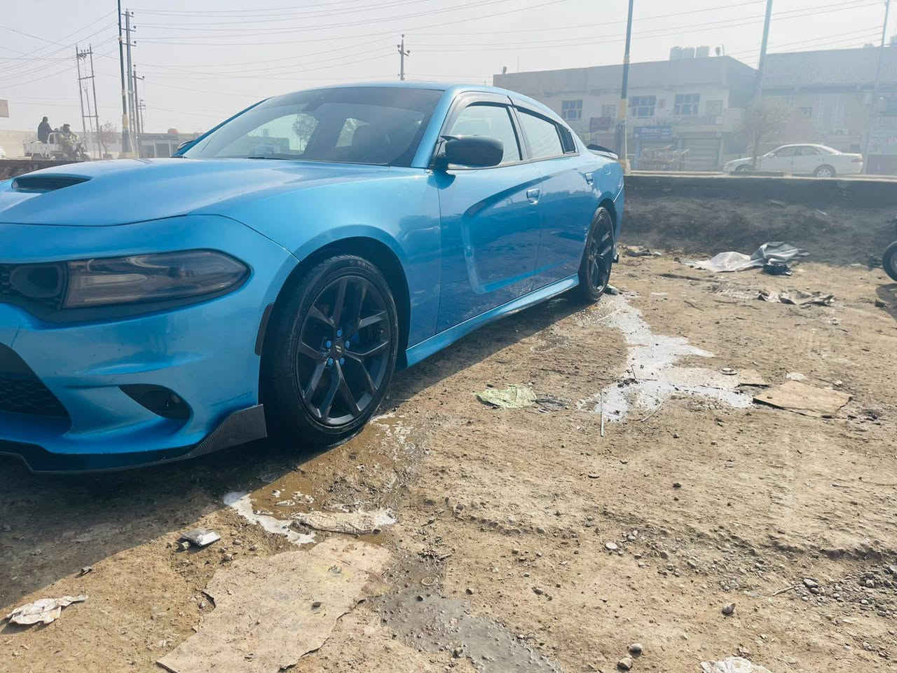 للبيع جارجر 2015 اصل فول رالي  كفاله عامه من الدعاميه للدعاميه وارد امريكي سرقه شباك عداد  محرك 6 سلندر ( 3600 )رقم بغداد سنويه ب اسمي رقم جديد تحويل نفس ليوم   السيارة جاهزة من كل النواحيي
من تاير الى حدادية مبدل كاملة منظومة لايت زنون
المواصفات :- 
1-فتحة (سلايد)
2- تو ويل 
3- تشغيل عن بعد 
4- كامره 
5-شاشه كبيره 
6- كشن كهرباء حضن
7- ويل 20 
8- سماعات البيتس + دمام خلفي البيتس 
وباقي المواصفات المعروفه السعر 195 وبيه مجال
***********
