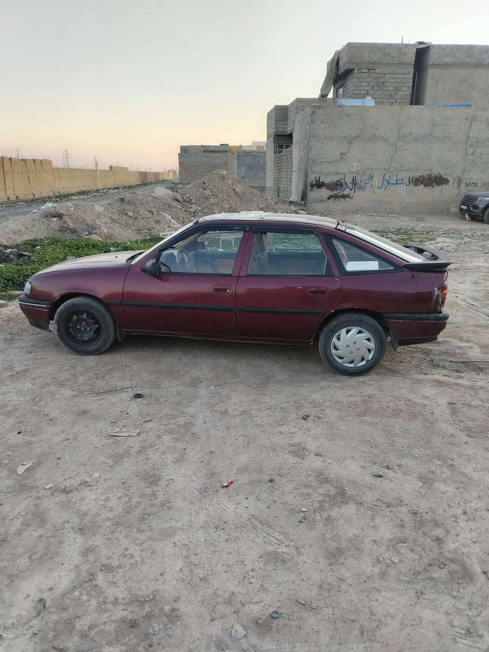 فكتره للبيع كير ومحرك شرط كشر حلو فول كله ربع ماتصرف عليه السعر ٢٠ وبيه مجال الشراي يخابر***********
