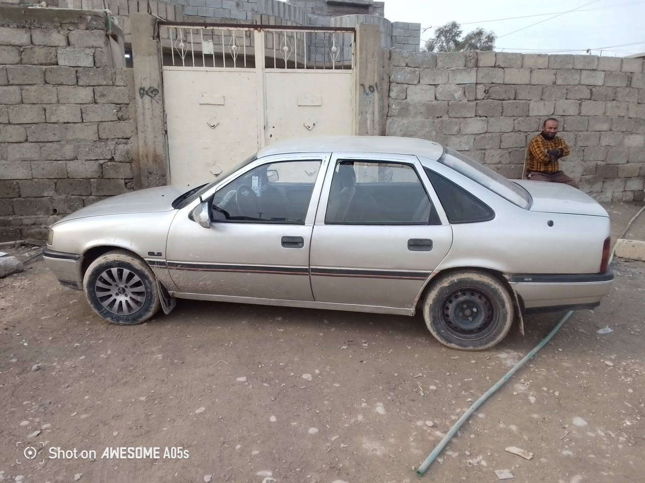 مكلف بنشر اوبل فكترة حجم 18 شرط وكالا تحويل صاحبها الشرعي موصل جانب الايسر 38. وبيها مجال *********** المكان الجانب ايمن حي الهرمات
