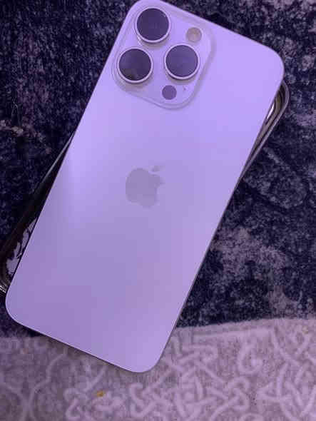 آيفون 15برو ماكس ستخدام ٦اشهر أو اكثر بطاريته جديده ممبدل بي اي شي خدش مابي +مكاني بغداد المدينه +السعر مليون و300وبي مجال بسيط  ***********
