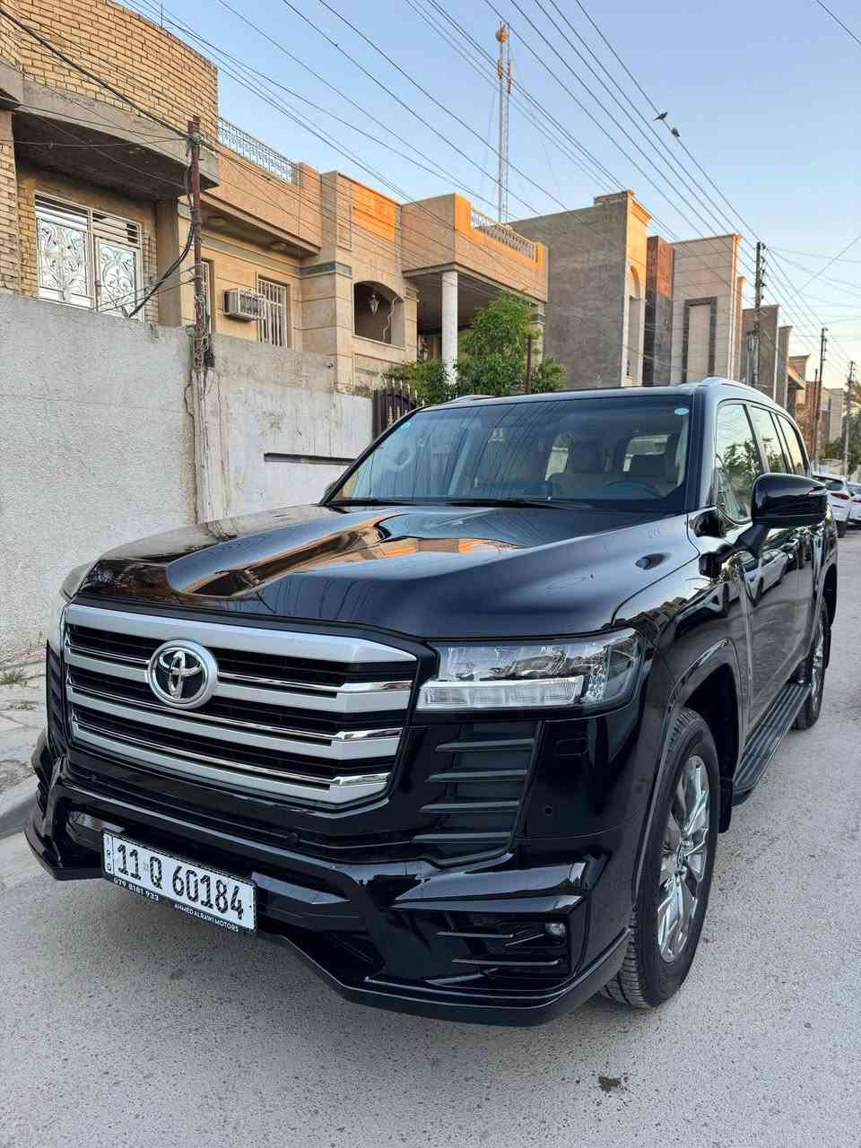 السلام عليكم ورحمة الله وبركاته 
رمضان كريم على الجميع وصيام مقبول أن شاء الله
للبيع لاندكروز GXR موديل ٢٥ لون اسود  كفالة عامة من صبغ من تبديل من بارد ماشيه ٥ ألف و٤٠٠ للعلم مغلفة ppf 
ملاحظة / السيارة دخلت عن طريق كتاب ذوي الشهداء باقيله سنه ونص تصير حرة وكالة تتحول في الوقت الحالي
السعر ٧ شدات وبيه مجال 
العنوان بغداد
اخوان الي يحب يستفسر على الرقم أني مكلف بالنشر
للأستفسار ***********
