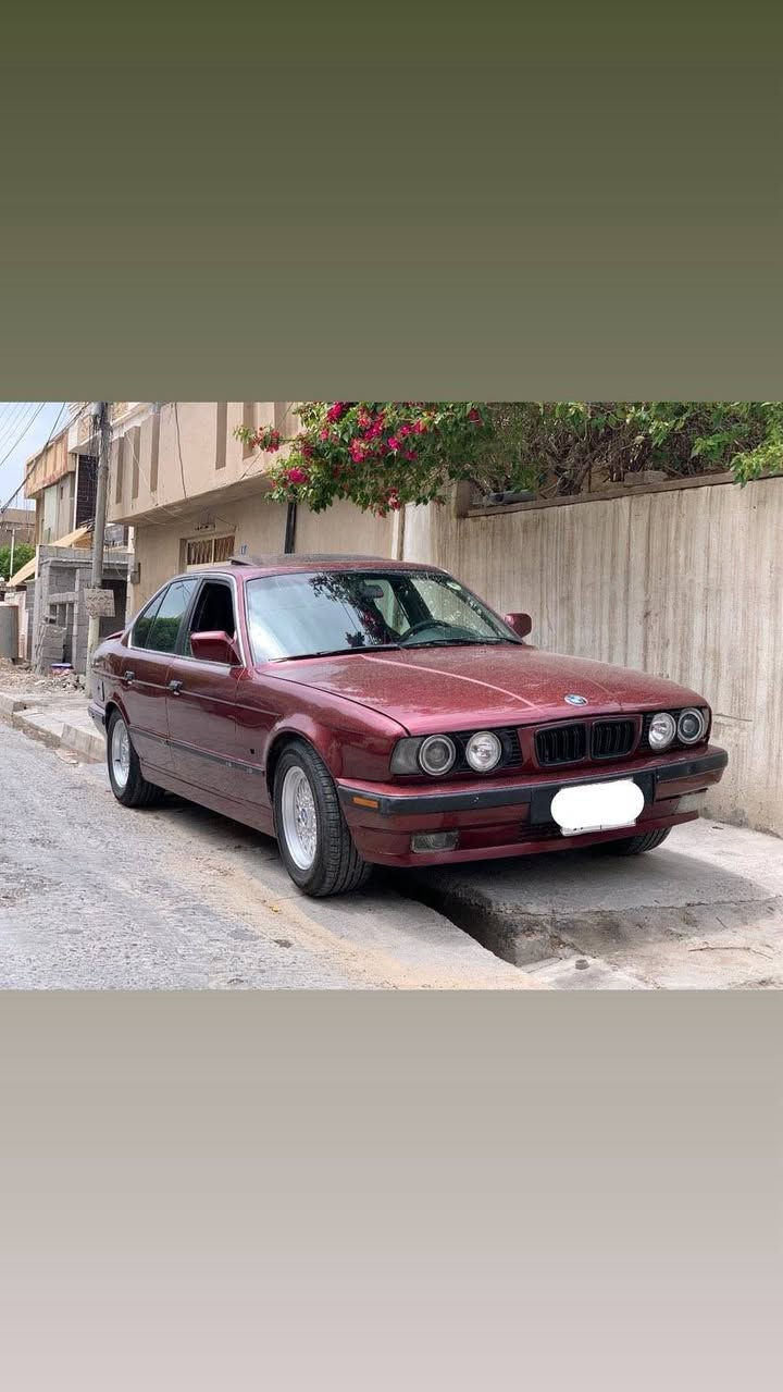 BMW - E34 - 1995 - 525 iA
بۆفرۆشتن یان گۆڕینەوە بەشتێک بەدڵم بی
بی ئێم مۆدیل 1995 مەکینە 525 دیجیتەڵ تۆماتیک سلاید ABS تەلەفۆن و باڵی بیلادی
تێبینی : رەقەم هەولێرە ئەوەلیات بەشەرت
گێڕو مەکینە و ئەکسل و کارەبایی کامل بەشەرت 
لۆ زانیاری زیاتر تەلەفۆن بکە یان نامە بنێرە
*********** أربيل, العراق
