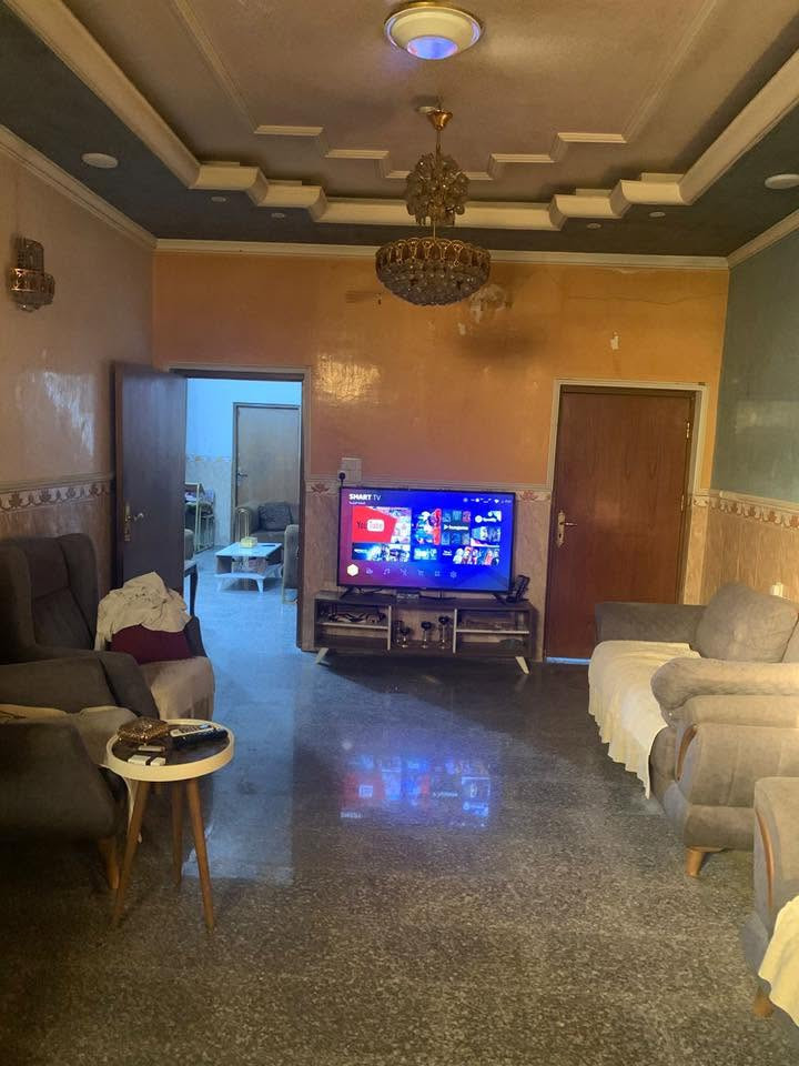 💥💥💥💥💥💥💥💥💥💥💥💥💥💥السلام عليكم بيت في الامين الثانية سكينة ورقية للبيع  200 متر ‏مؤثث طابقين والطابق مفصول بدرج خاص بي 5 غرف و4 حمامات كل طابق بي مطبخ وصالة وقريب على القناة وعلى 3 شوارع 
واجهة 8 ونزال 25 الشارع 10 متر
طابو ملك صرف

يتوفر تصوير للبيت كامل

السعر: 300 مليون 

للاستفسار: ***********
💥💥💥💥💥💥💥💥💥💥💥💥💥💥
