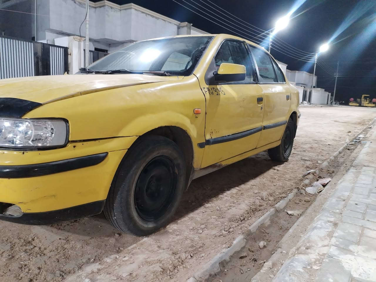 السلام عليكم
سمند ٢٠٠٩
مكينه وكير كورلا
تبريد ثلج جداديه جديده
فقط الكير عوزه كلجات
عوزه ترتيبات بسيطه
حداديه نظيفه
السعر ٢٤ورقه وبيه مجال قليل
***********
