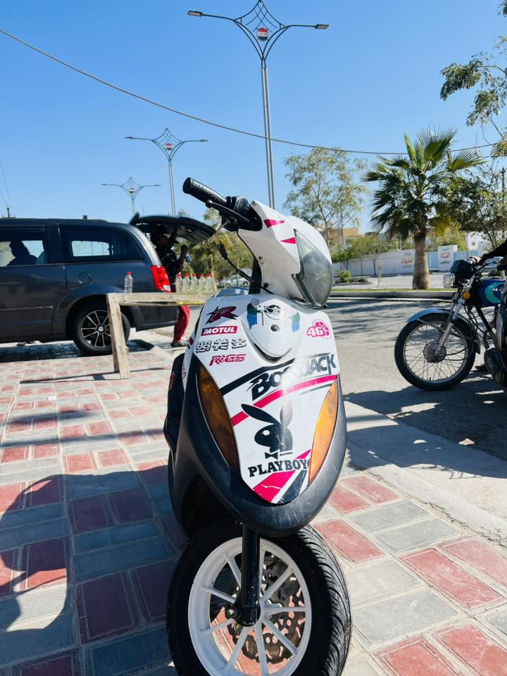 السلام عليكم دراجه شغاله سلف هندر كفرات موشمه كشن رياضي صالنصهFM صوت وطكه بوشه 55 شلعه ومعدل مكان كربلاء حي السلام 
***********بي واتساب
