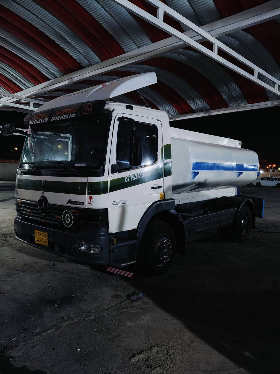 السلام عليكم اتيكو للبيع مديل 2002 سياره جاهزه ما ناقصهه اي شي تانكي استل استيل حموله تسعه وتلثميه بس الشراي يخابر ***********
