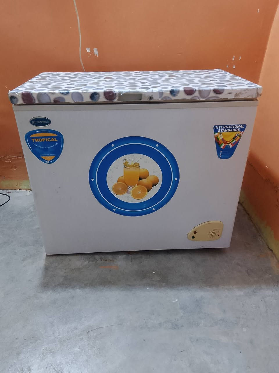 مجمده شغاله شرط سعر 150 كنفيرى شغاله شرط سعر 65 وبيها مجال ***********
