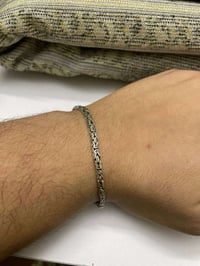 فروعوني
