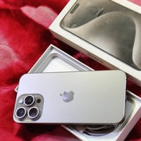 آيفون ١٥ برو ماكس • ٢٥٦ • نضيف ١٠٠٪