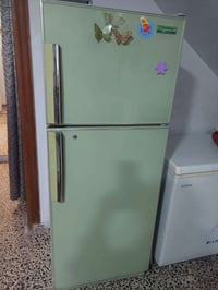 ثلاجة • للبيع