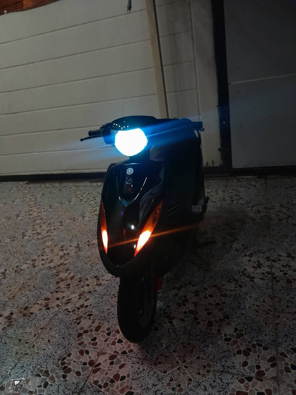 سلام عليكم 
دراجه ماكس عدله للبيع نضيفه مامفتوحه وكله ع وضع البلاد دراجه ما ناقصه ابد وصوته ماينسمع مكينته حلوه وناعمه موديل ٢٠٠٦ بيه وياله نجمه وتايرات جيلاتين ودبل مزود الخلفي للجماليه وباقي تفاصيل تجي وشوف بعينك العنوان الديوانية حي الزيتون


**إذا كنت صاحب هذا الإعلان وتريد حذفه لأي سبب، رجاءا أرسل رسالة إلى الدعم الفني**