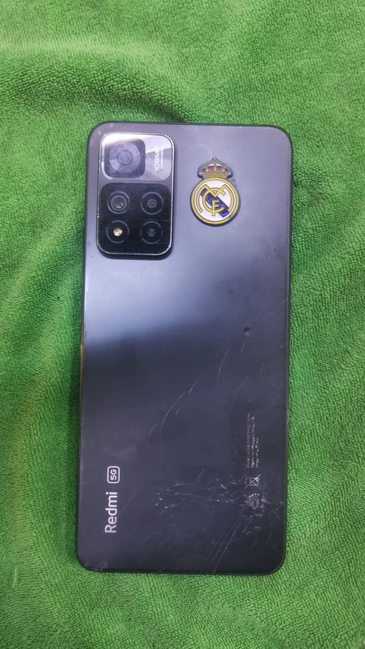 ريدمي نوت 11 برو بلس 5G جهاز ما مفتوح ذاكرة256 بوبجي 60 فريم كاميرا 108 ميكا السعر 175 مكاني حي سومر فقط ضهر مكسور رقم واتساب ***********

