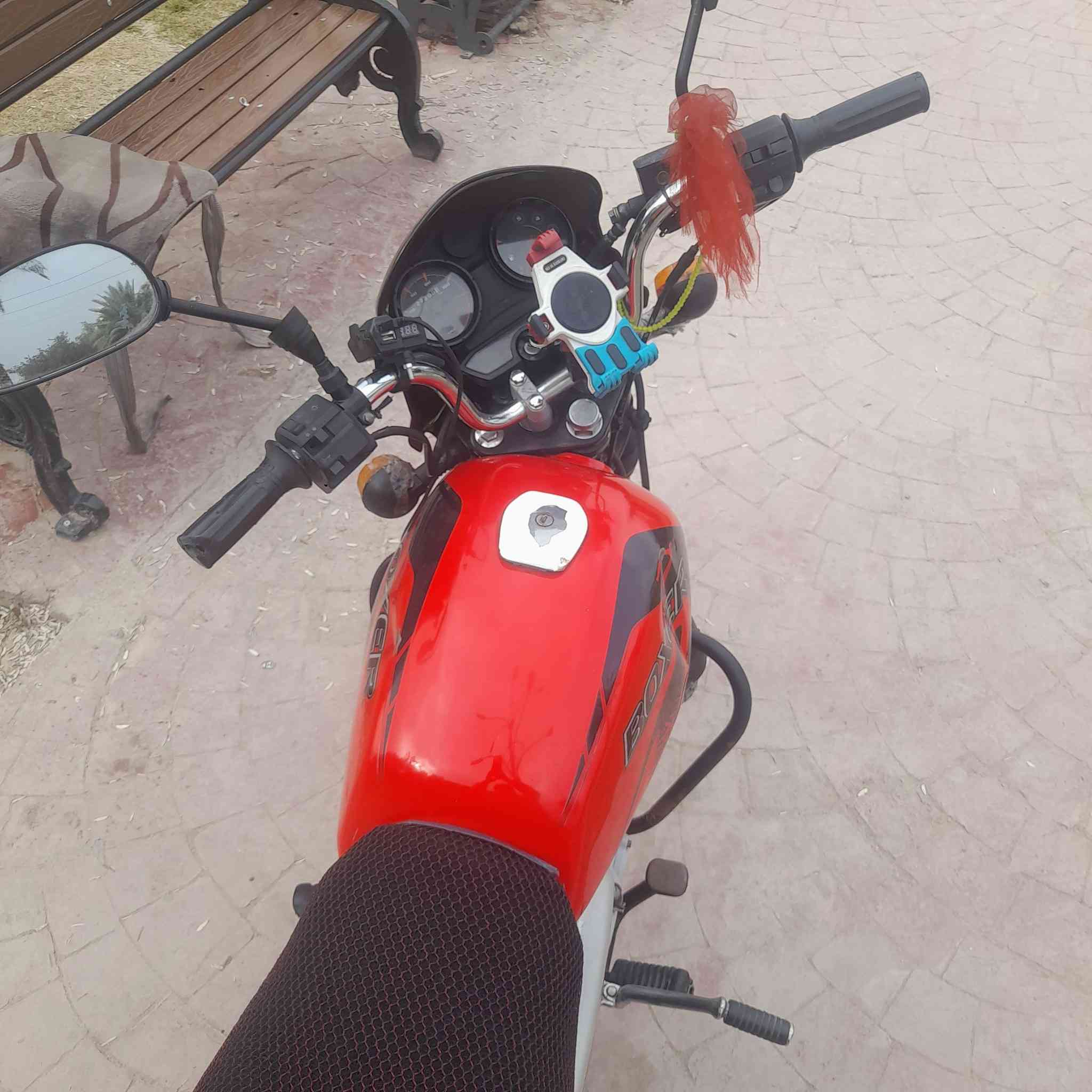 دراجه بوكسر موديل 21 رقم وسنويه
ملاحظه : راعيها ما اندله

دراجه جاهزه وخير من الله

السعر 1400 وبيها مجال للشراي

العنوان بغداد مدينه الصدر 

***********
