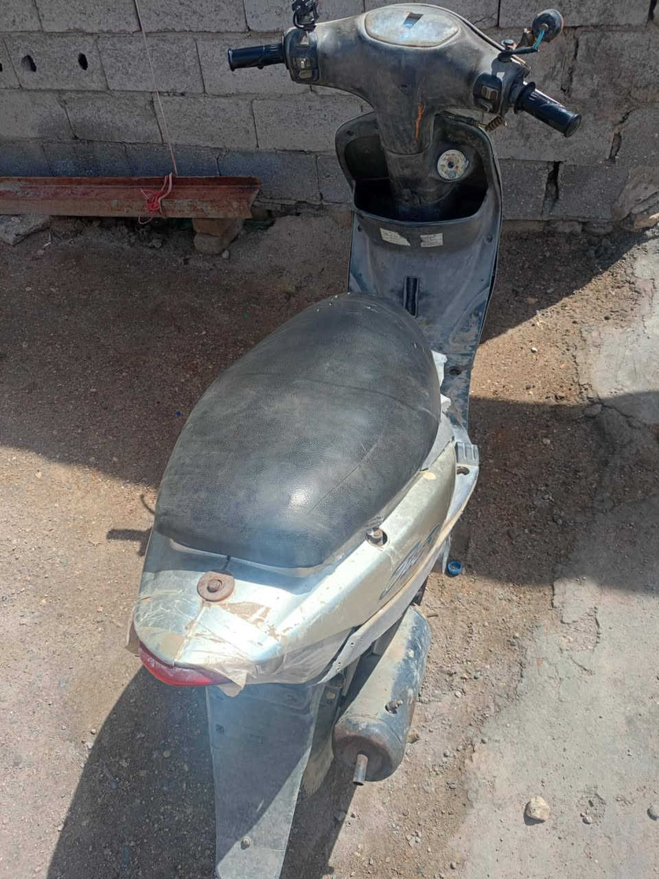 سلام عليكم دراجه تشتغل بس ماتمشي يكولون كايمه سوم بل يرضي الله وبل عافيه عليك ***********
