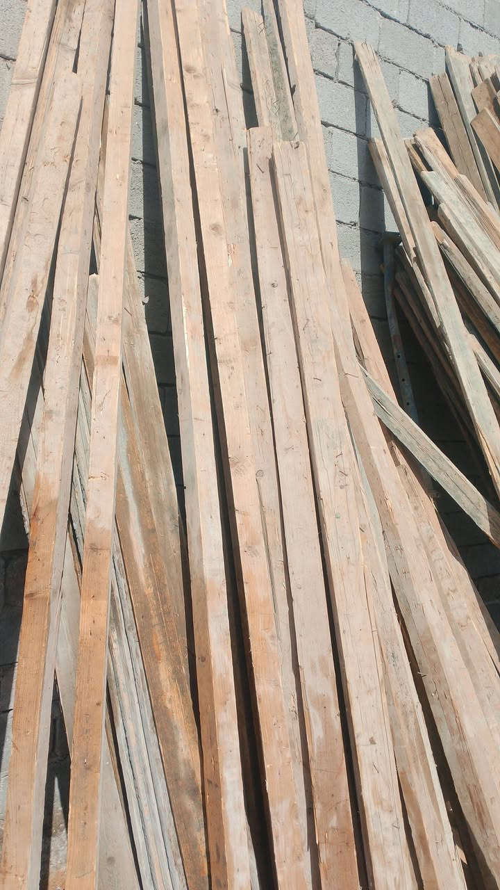 سلام عليكم خشاب البيع رجان لمو شراي لا يعلق ولا يخابر ينطي مواعيد كاذابه رقم واتساب ***********
