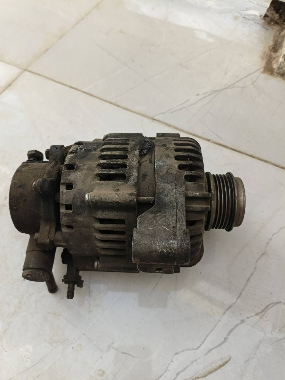 السلام عليكم دينمو +سلف+باور
مسكر كلهم حاويه للبيع 
الاتصال***********
