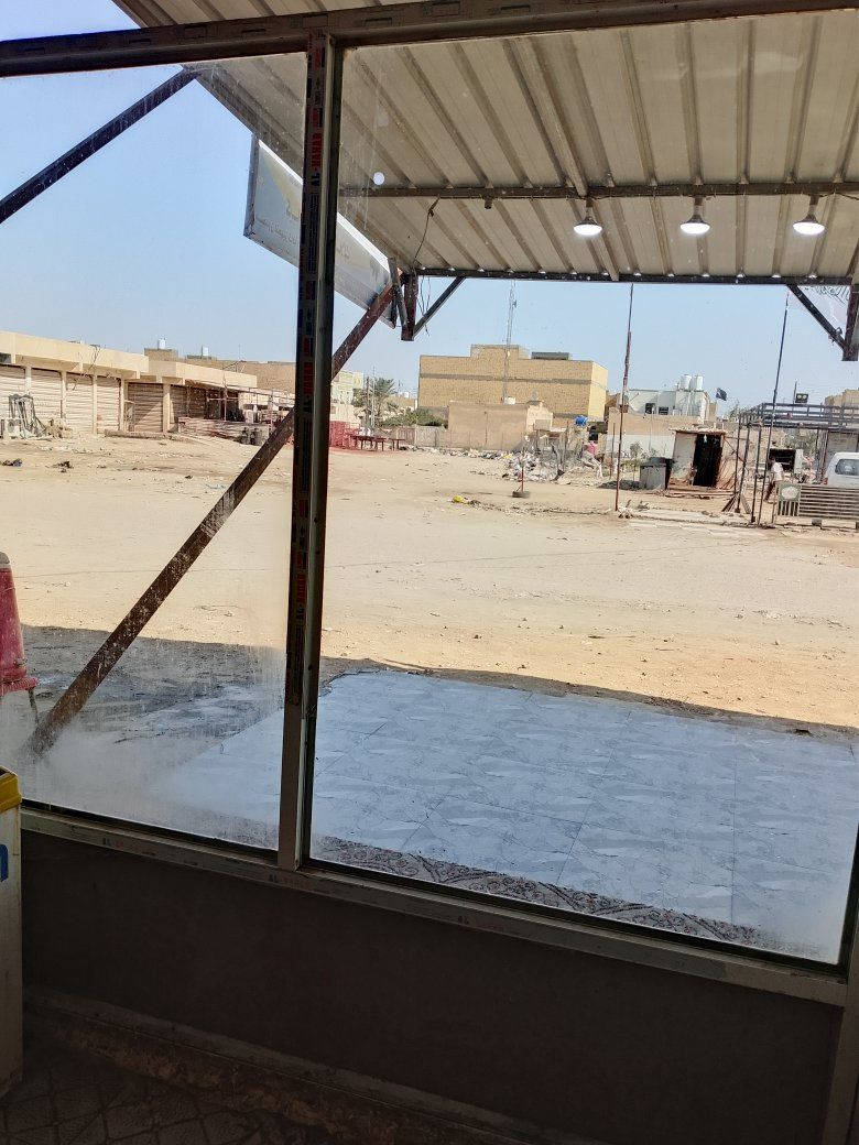 مطعم وجزار كامل لبيع كبل جيب لحم وتعال شغل خير من الله بس عدي ضرف وريد بيعه اجاره 300الف مكانه ناصريه لاسكان صناعي مقبيل مدرسه الكندي معاميل بي وخير من الله  سعر مناسب سبب ضراف بي انا  وذه تريد بس غراض تنباع سو ***********
