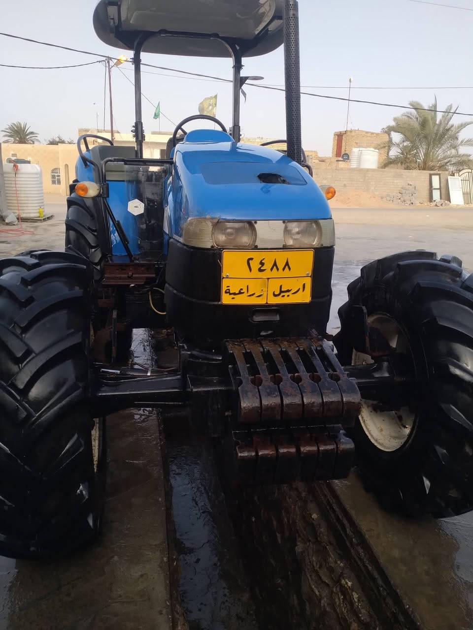 سلام عليكم نيو هولند للبيع حجم 100مديل2011للتواصل علاهاذه رقم *********** مكان سماوه
