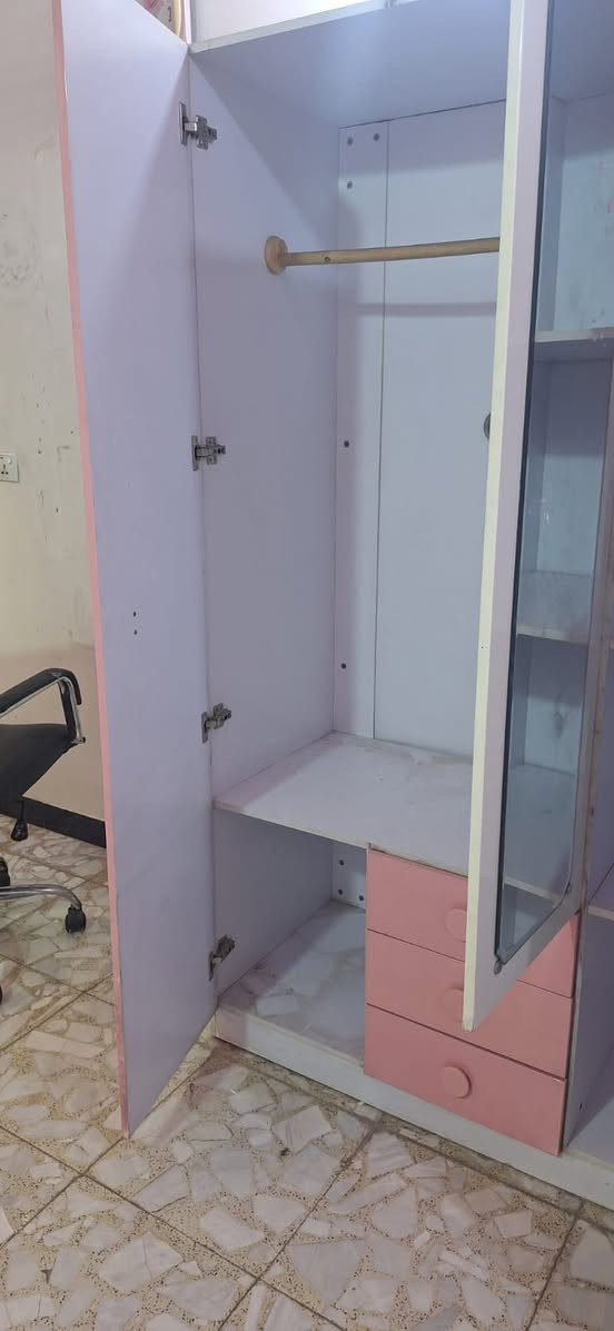 السلام عليكم
غرفة نوم للاطفال للبيع
السعر ٢٥٠ الف
بغداد السيدية
للاستفسار 

0771 683 1446

